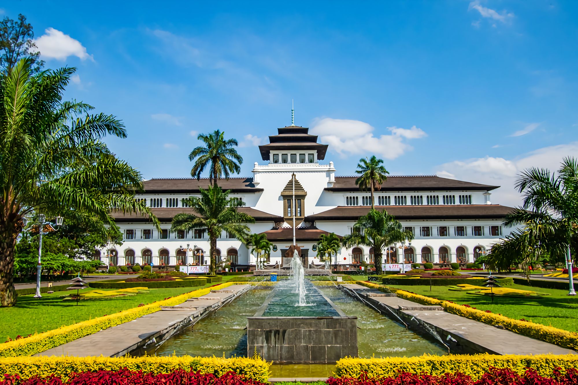 Travel Cirebon Bandung